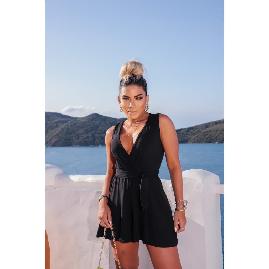 Macaquinho Feminino Curto Tecido Duna Cores Moda