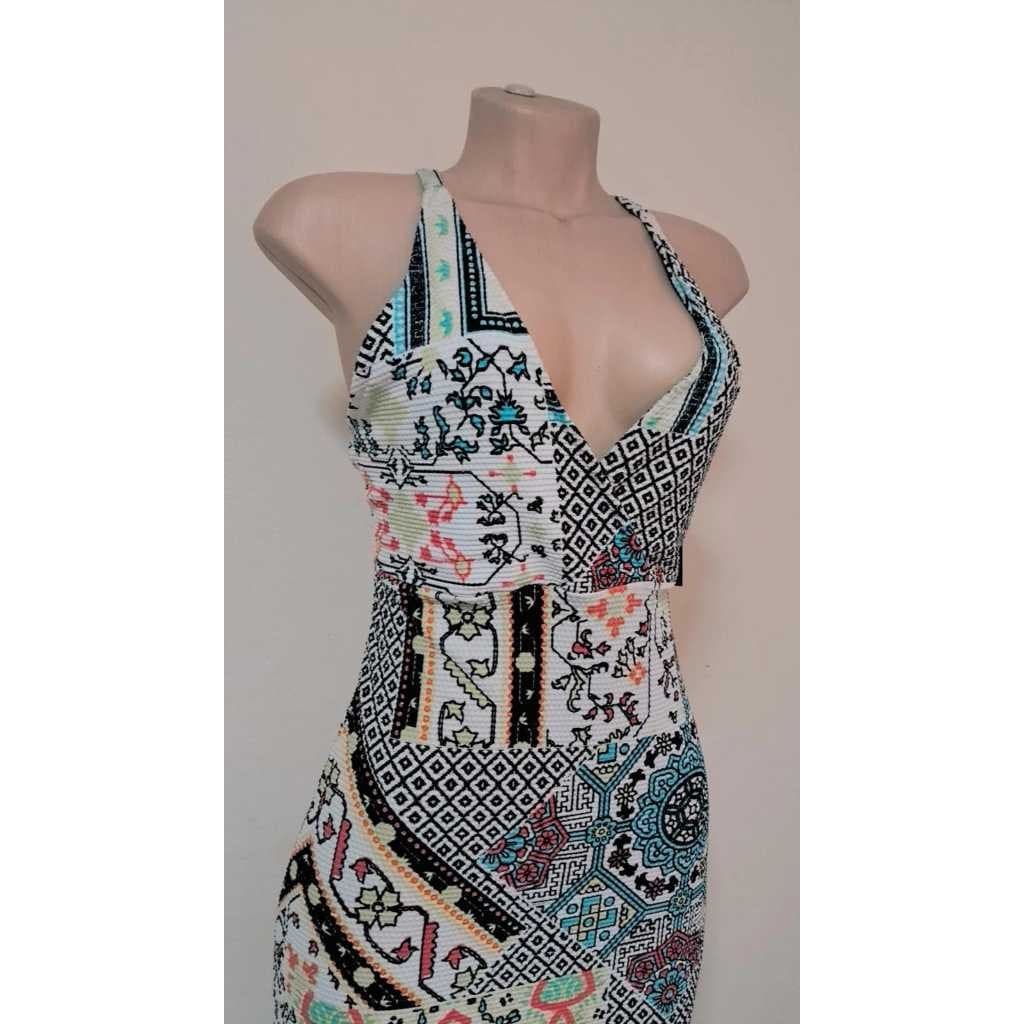 Vestido Midi decote V estampados com babado