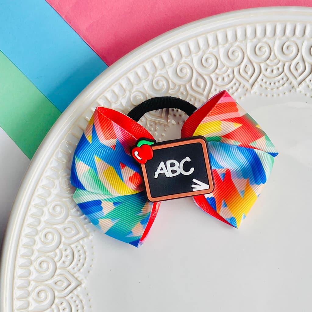 Laço infantil /laço de luxo / Laço na xuxinha  / Laço Vermelho /Tendência/ Laço abc /Laco para escola