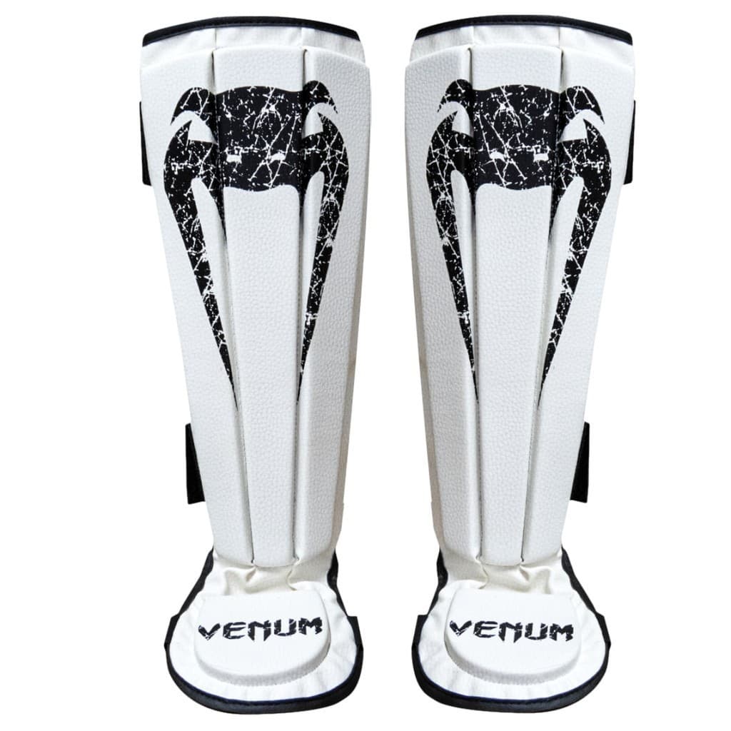Caneleira Venum Anatomica Giant - Branco