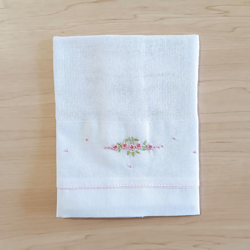 Fralda de boca | Bordada à mão | 100% algodão - Florzinha rosa