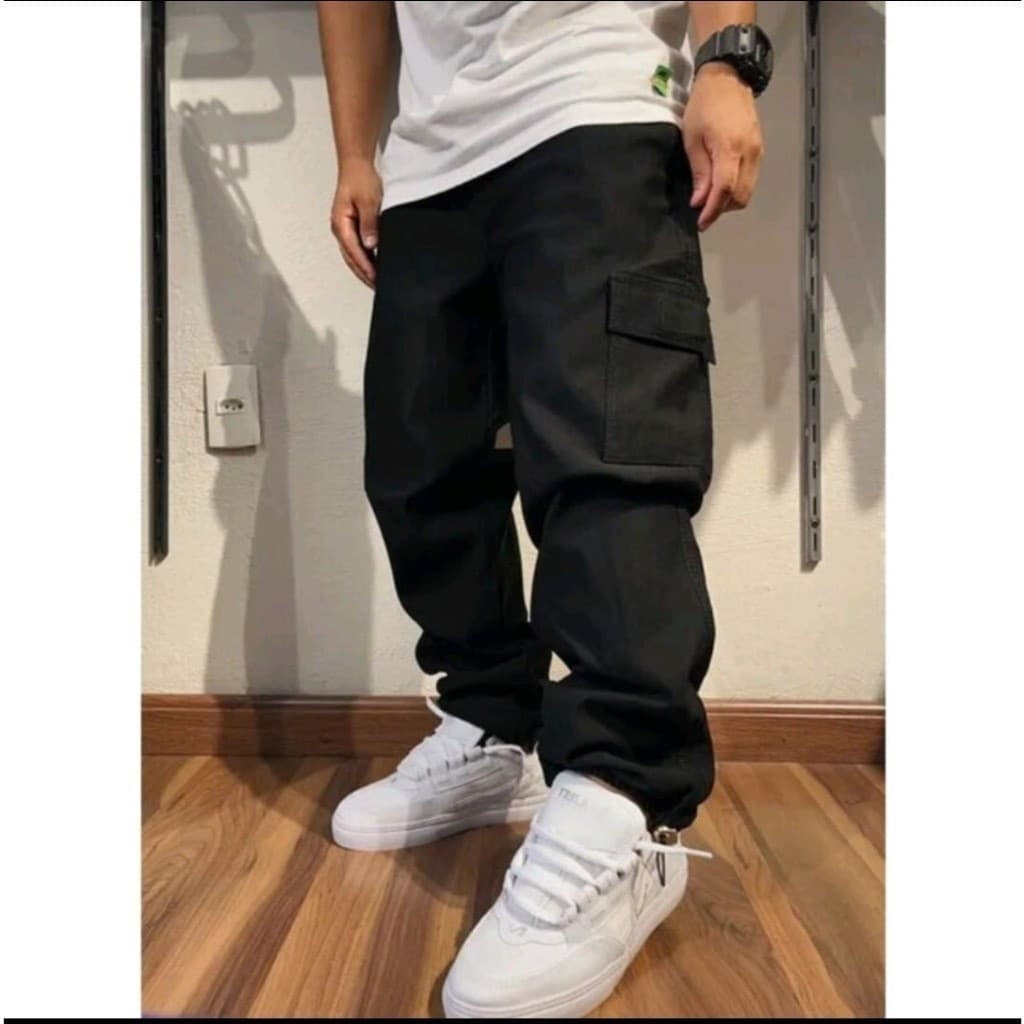 Calça Cargo Unissex Material de Sarja Boca Larga 6 Bolsos