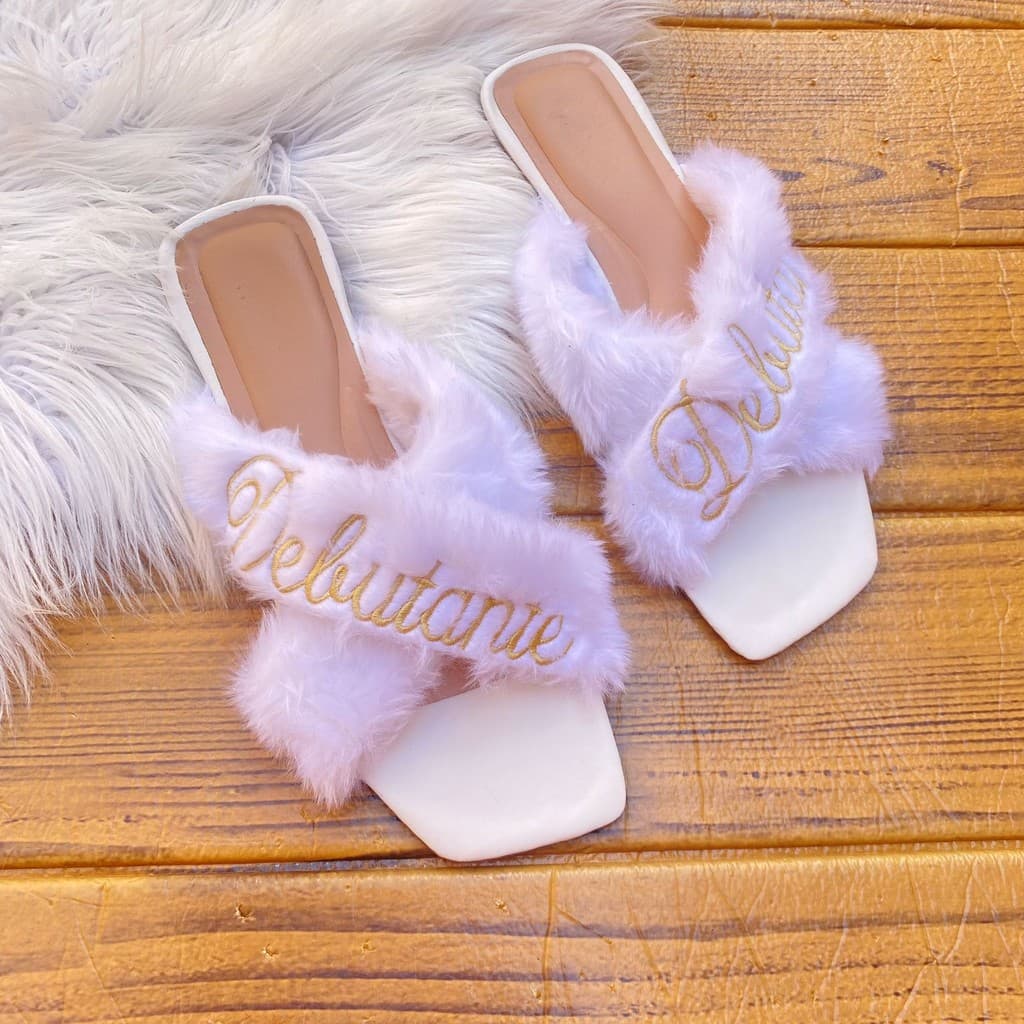 Chinelo Pantufa Debutante – Conforto e Elegância para Momentos Especiais