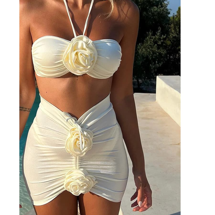 2024 Milk White Flower Biquíni de praia de alta qualidade estilo biquíni feminino de três peças