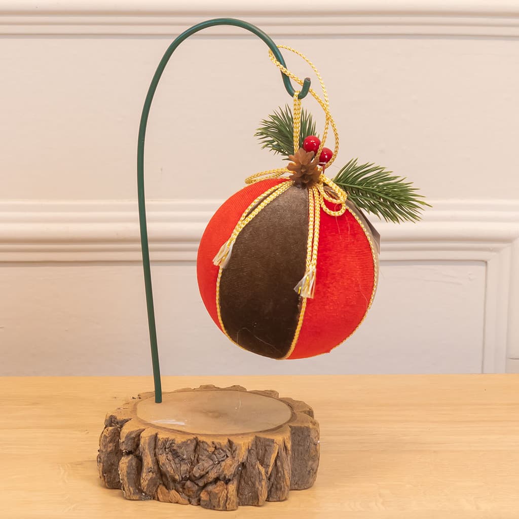 Bola de Natal Decorativa Vermelha e Marrom com Pinhas e Fita Dourada - 10cm (Florarte)