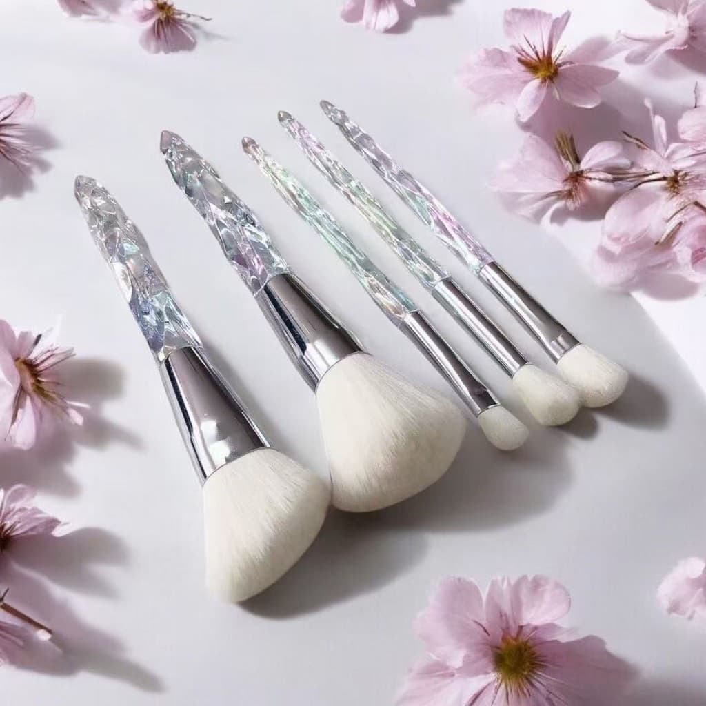 Kit 5 Pincéis para Maquiagem com Super macias Cerdas Sintéticas