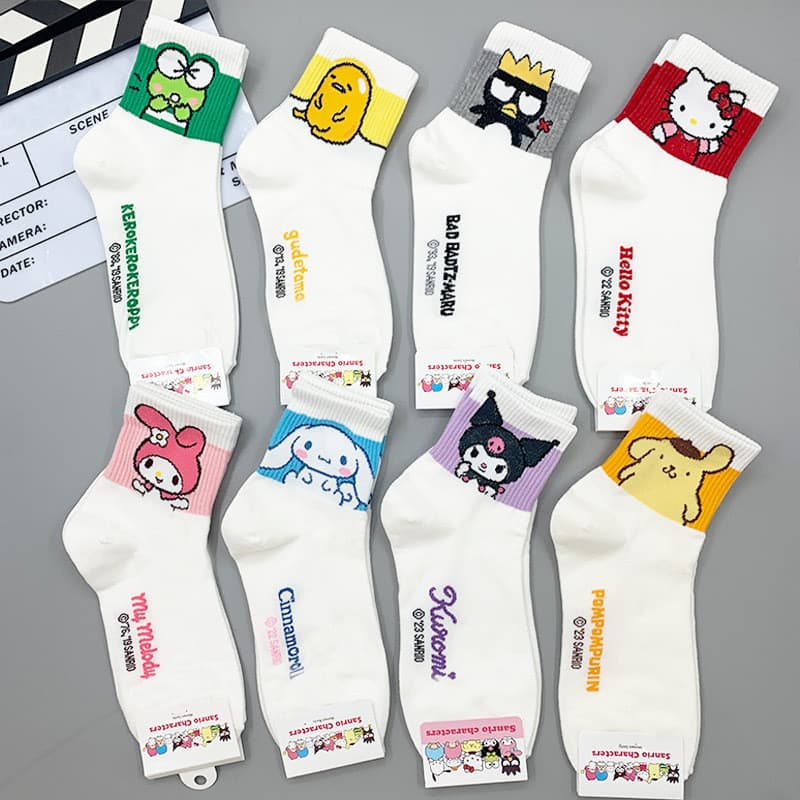 Sanrio Bonito Tubo Médio Kuromi Melodia Cinnamoroll Meias Esportivas Dos Desenhos Animados Animais Meninas Versão Corean