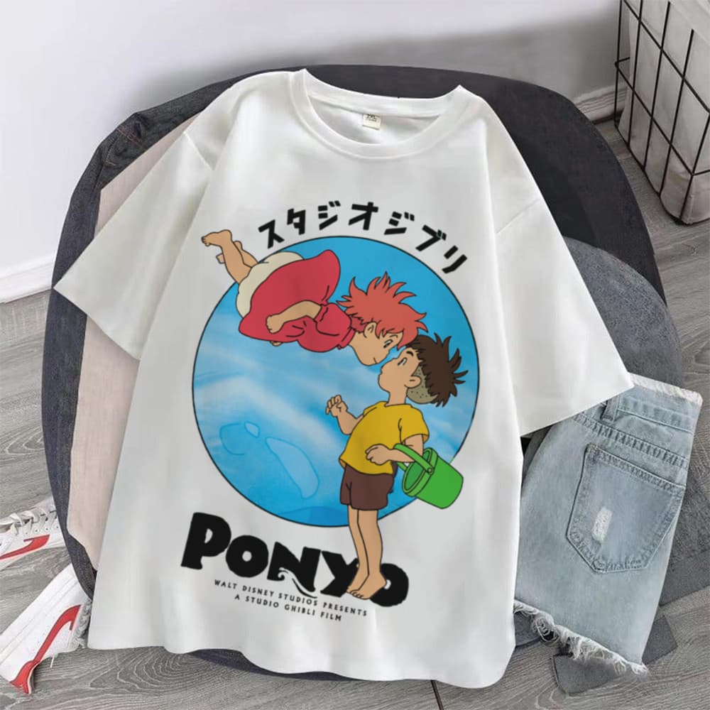 Camiseta Branca Anime Ponyo Studio Ghibli Totoro Castelo Animado