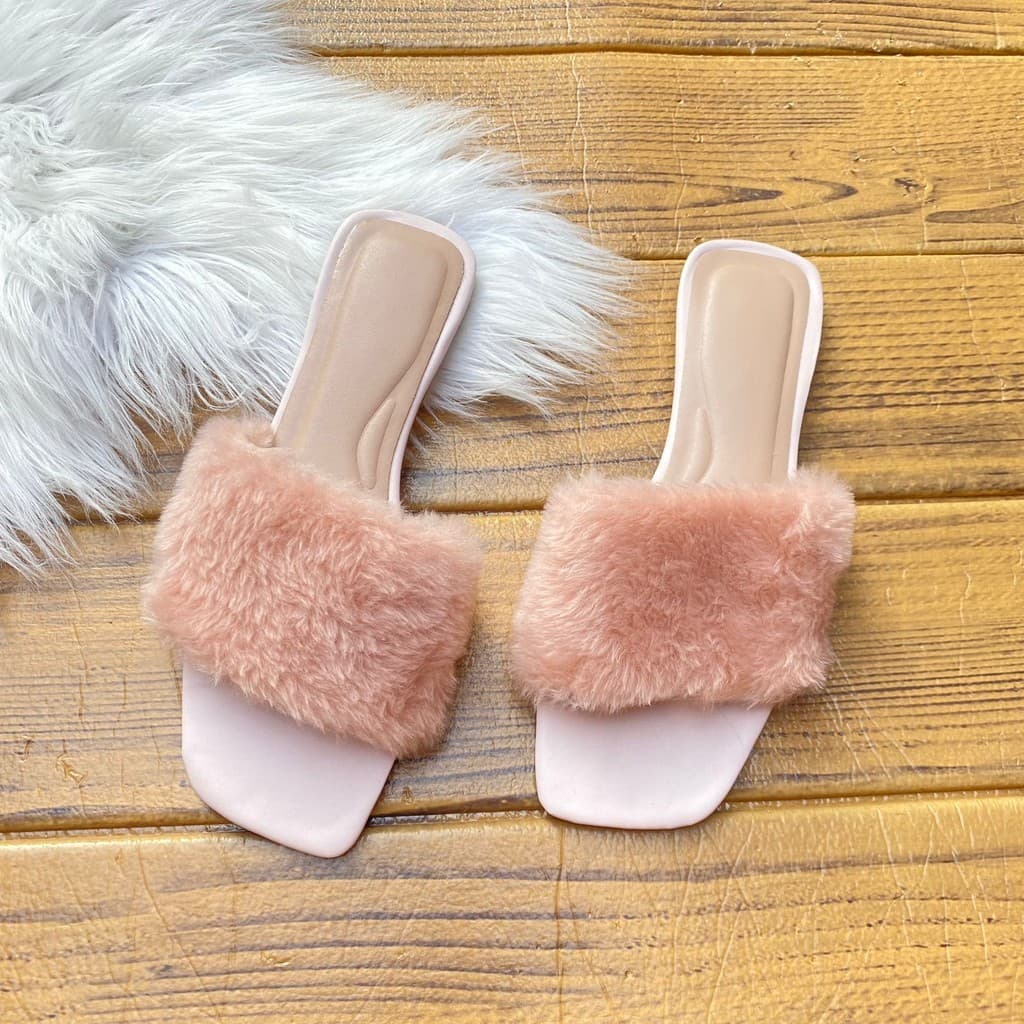Pantufa Premium Pelúcia - Conforto Luxuoso nas Cores Bege, Azul Bic, Vermelho e Branco
