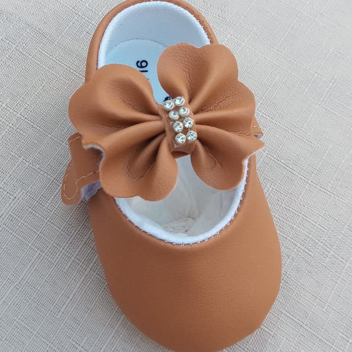 SAPATINHO DE BEBÊ LAÇO BORBOLETA SIMPLESMENTE LINDA E MARAVILHOSA