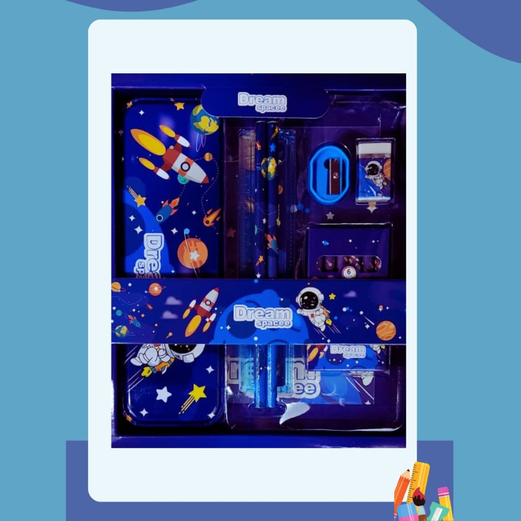 Kit Escolar Infantil 12 Peças Completo Personagens Astronauta e outros