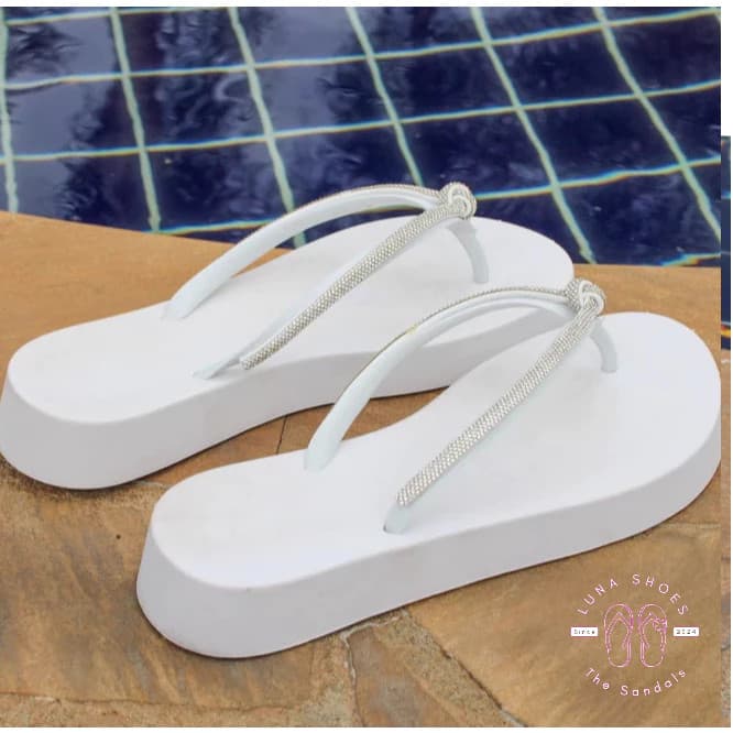 Chinelo Feminino Nuvem Brilhante Confortavel Plataforma Strass Lançamento