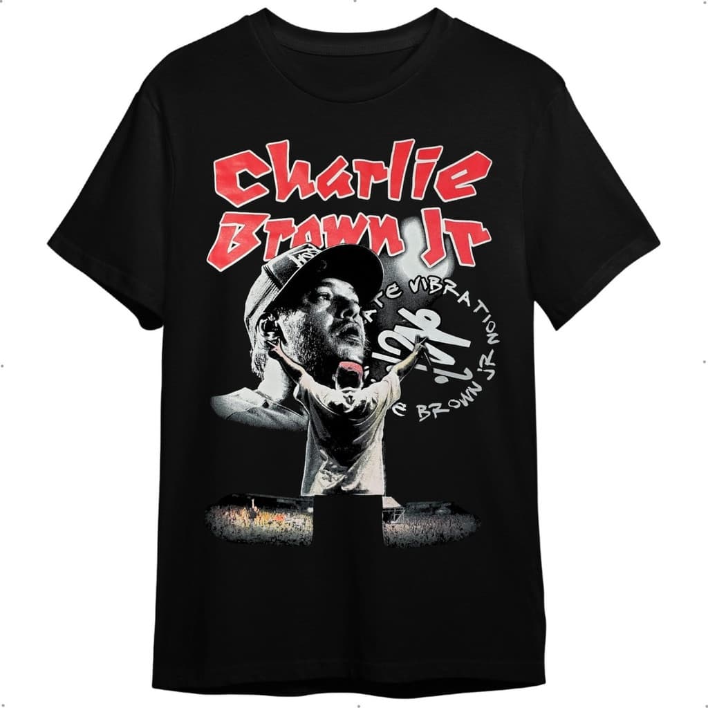 Camiseta Unissex Oversized Plus Size Feminina Masculina Charlie Brown Jr Chorão Preta  Adulto