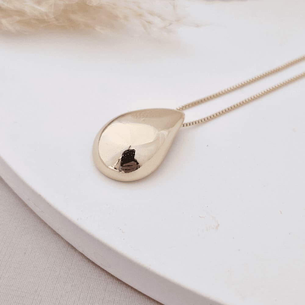 Colar gota robusta grande folheado em ouro 18k