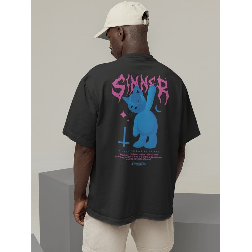 Camiseta Oversized Gola Alta Streetwear Unissex 100% Algodão Estilo Urbano Treino Casual Preto e Off Whte Estampada