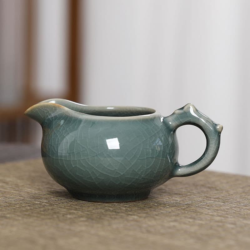 Ge Kiln Bing Xin Fair Cup pode crescer xícara de chá dividida Ku Ge Kiln Bingxin Fair Cup pode criar fatias xícara de chá Kung Fu Tea Set Cerâmica Uniforme xícara de chá doméstico xícara de chá chinês 2.18