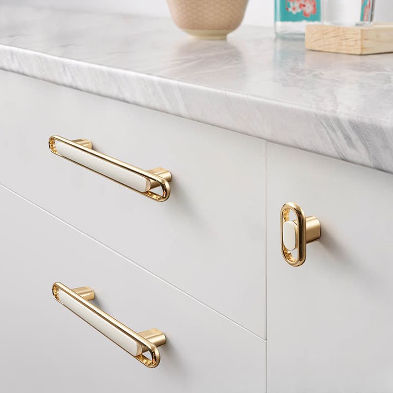 Porta do armário puxa Modern Simple Light Luxo Gold Cabinet Door Handle Gaveta Gabinete Cozinha High-Grade Pequenas Puxa