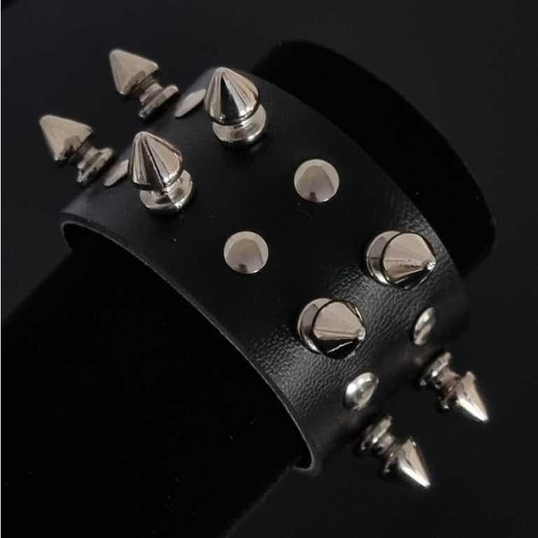 Pulseira Espinhos Duplo Spike em Couro Preta - Fecho de Botão Aço