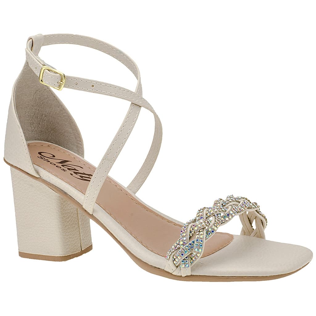 Sandália Pedraria Off White Strass Salto Alto Grosso Traseiro Fechado Feminina Naty Shoes