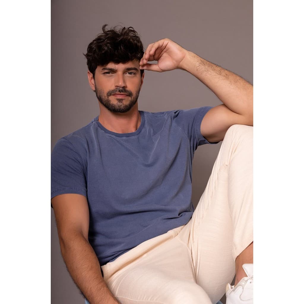 Camiseta Estonada Azul Marinho