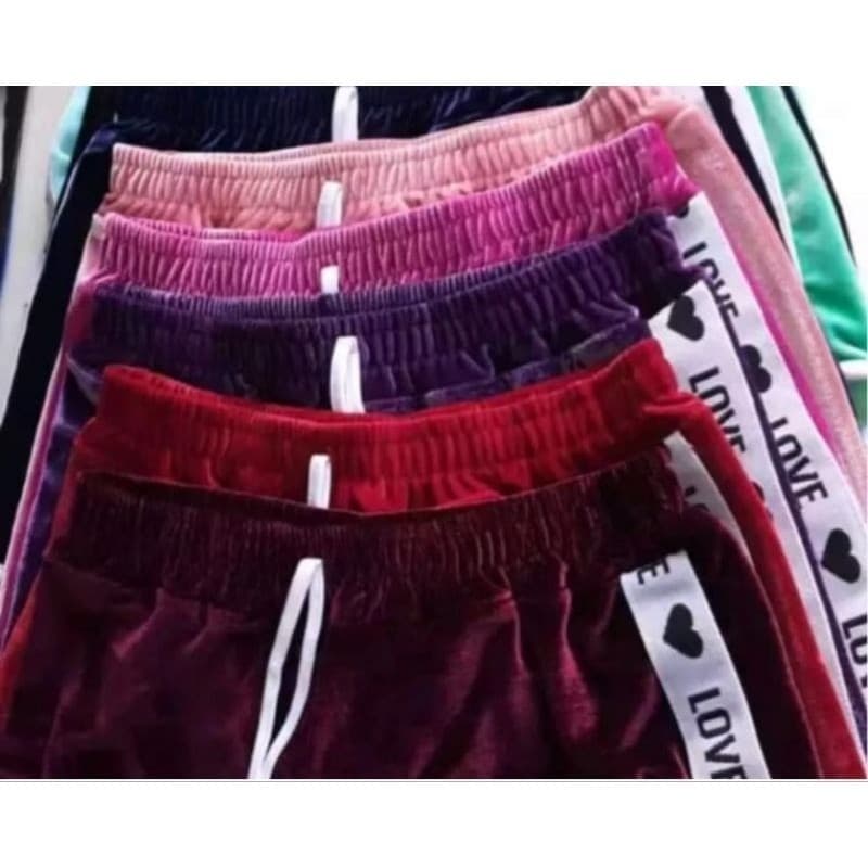 Kit 2 Shorts LOVE Feminino – Ideal para Looks Confortáveis e Estilosos