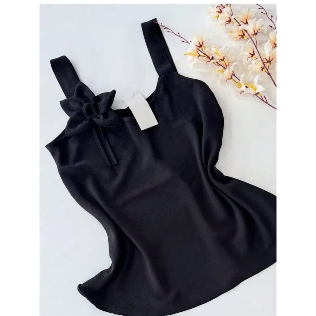 Regata feminina de duna alca grosso com detalhe de flor simples pra verao
