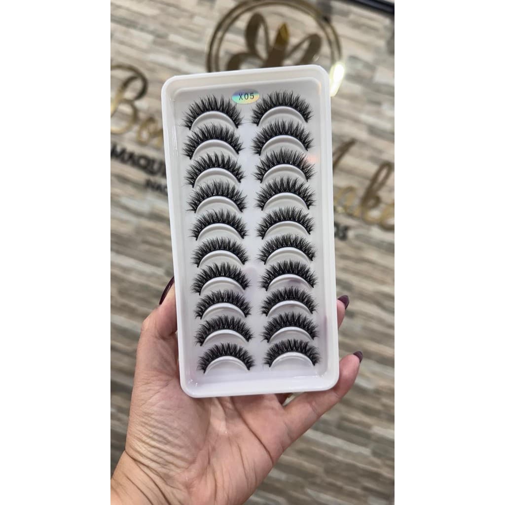 Cartela de cílios 10 pares modelo X05