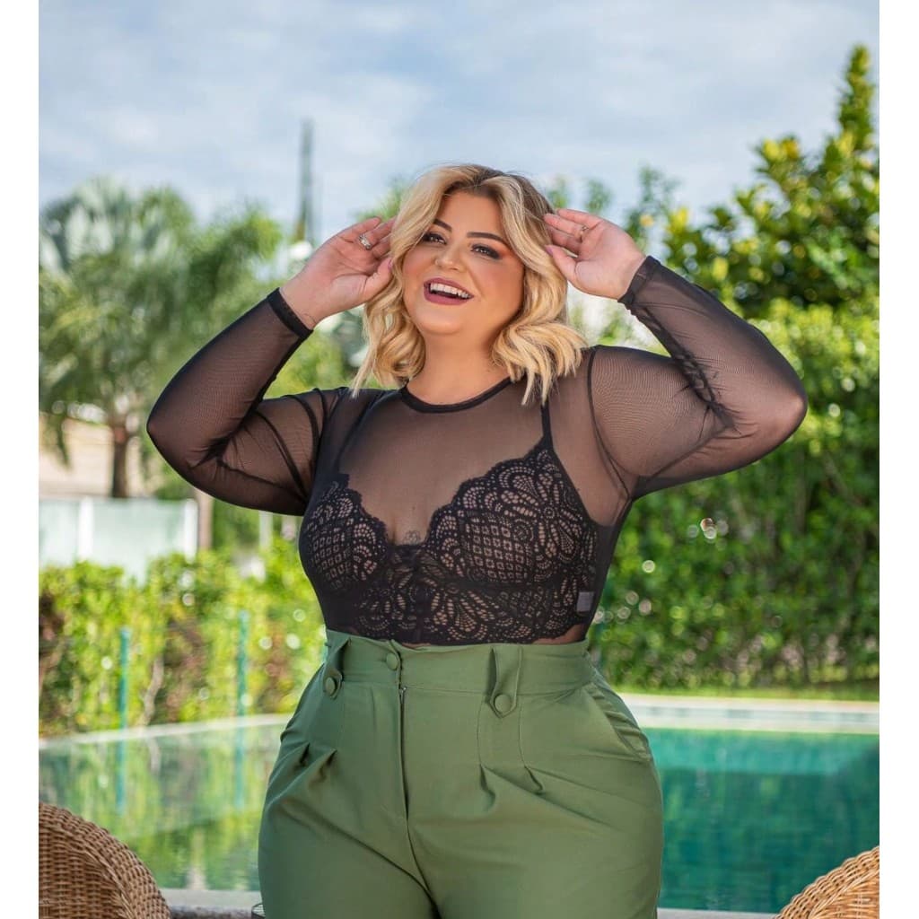Conjunto Plus Size Body Tule Manga Longa + Cropped Tacinha Fundo Nude