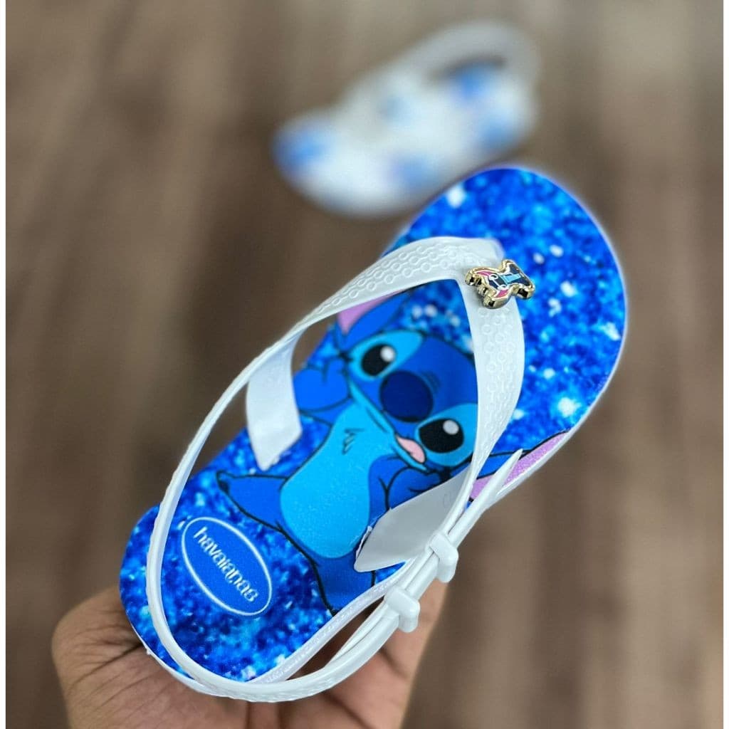 Chinelo Sandália De Bebê Havaianas C/ Elástico Divertidamente Lilo Stitch e personagens  Menino Menina - Havaianas Baby
