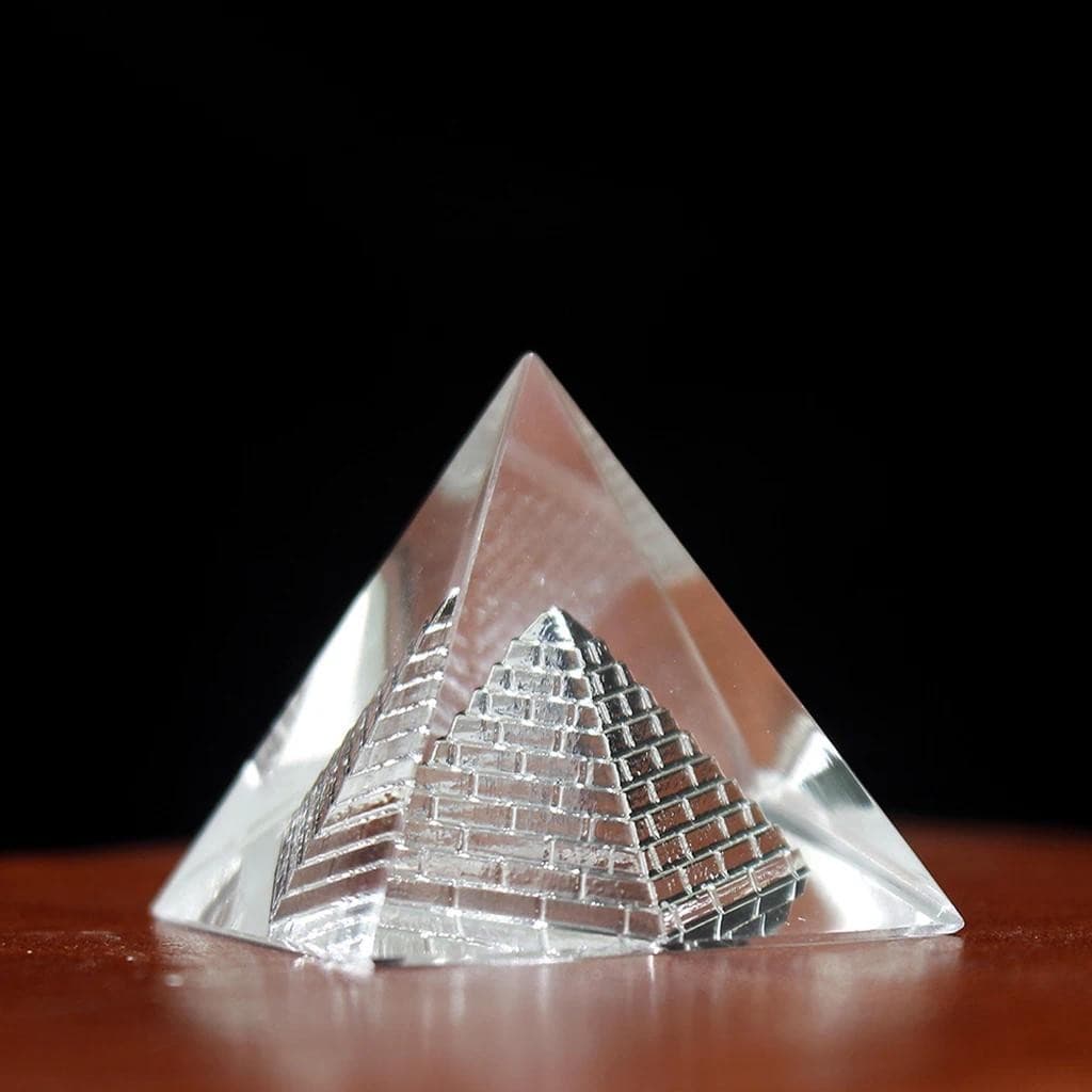 Pirâmide De Cristal De Cura Energética Figurino Colecionável Decorativo Feng Shui Ornamento Para Home Office Decoração Presente De Natal