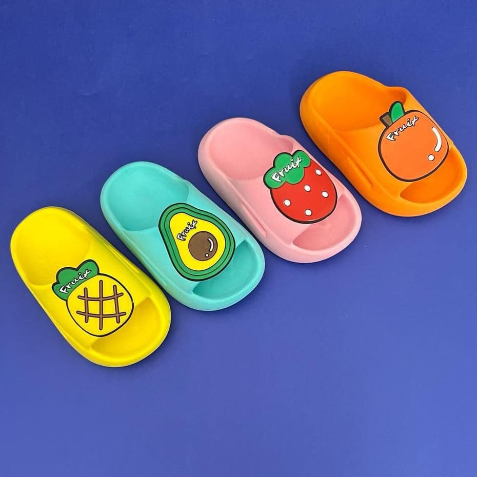 Chinelo Papete Slide Infantil Nuvem Frutinhas Abacaxi Abacate - Slide Papete Bebê Frutas Lançamento