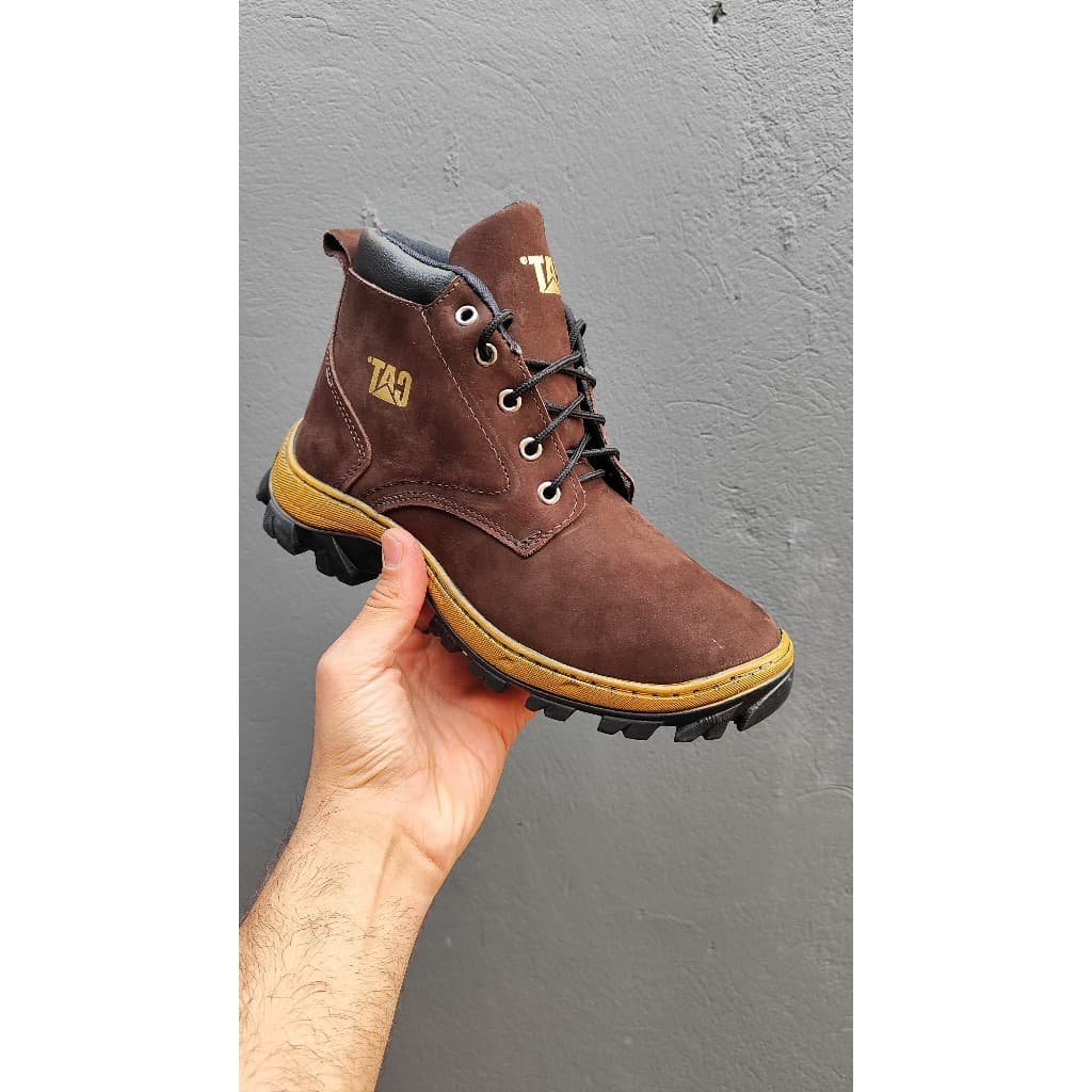 Coturno Masculino Botina Couro Nobuck Solado Costurado