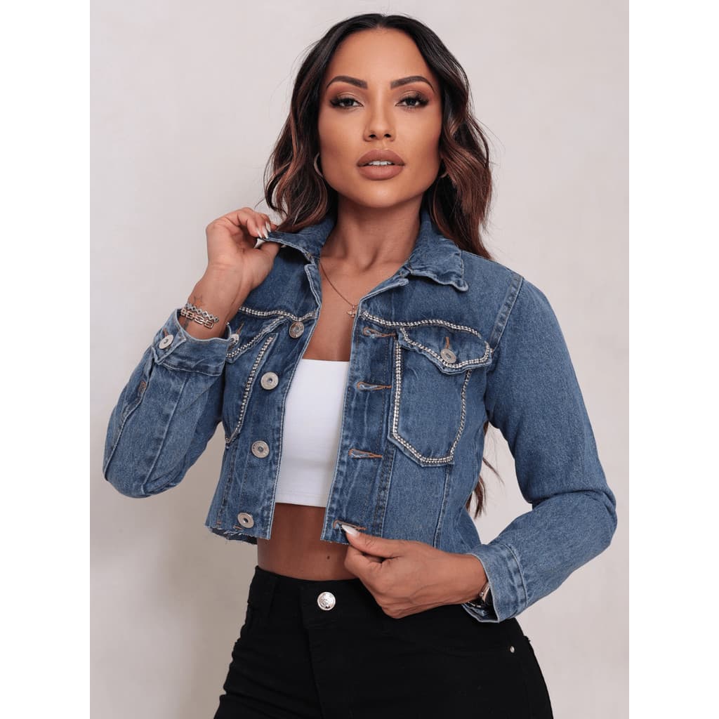 Jaquetinha Jeans Top Cropped com Strass Bolsos na Frente