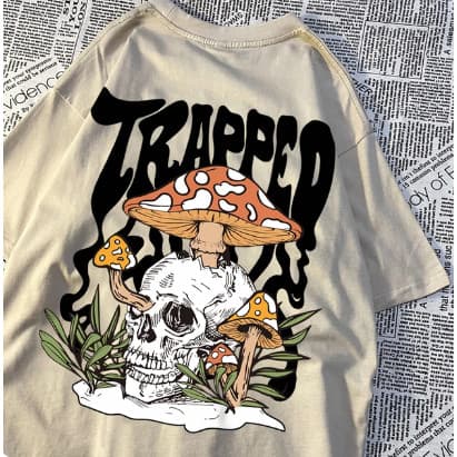 Camiseta Trapped Caveira Cabeça Cogumelo Streetwear! Granfina Shops Garanta a Já a Sua Envio Já !