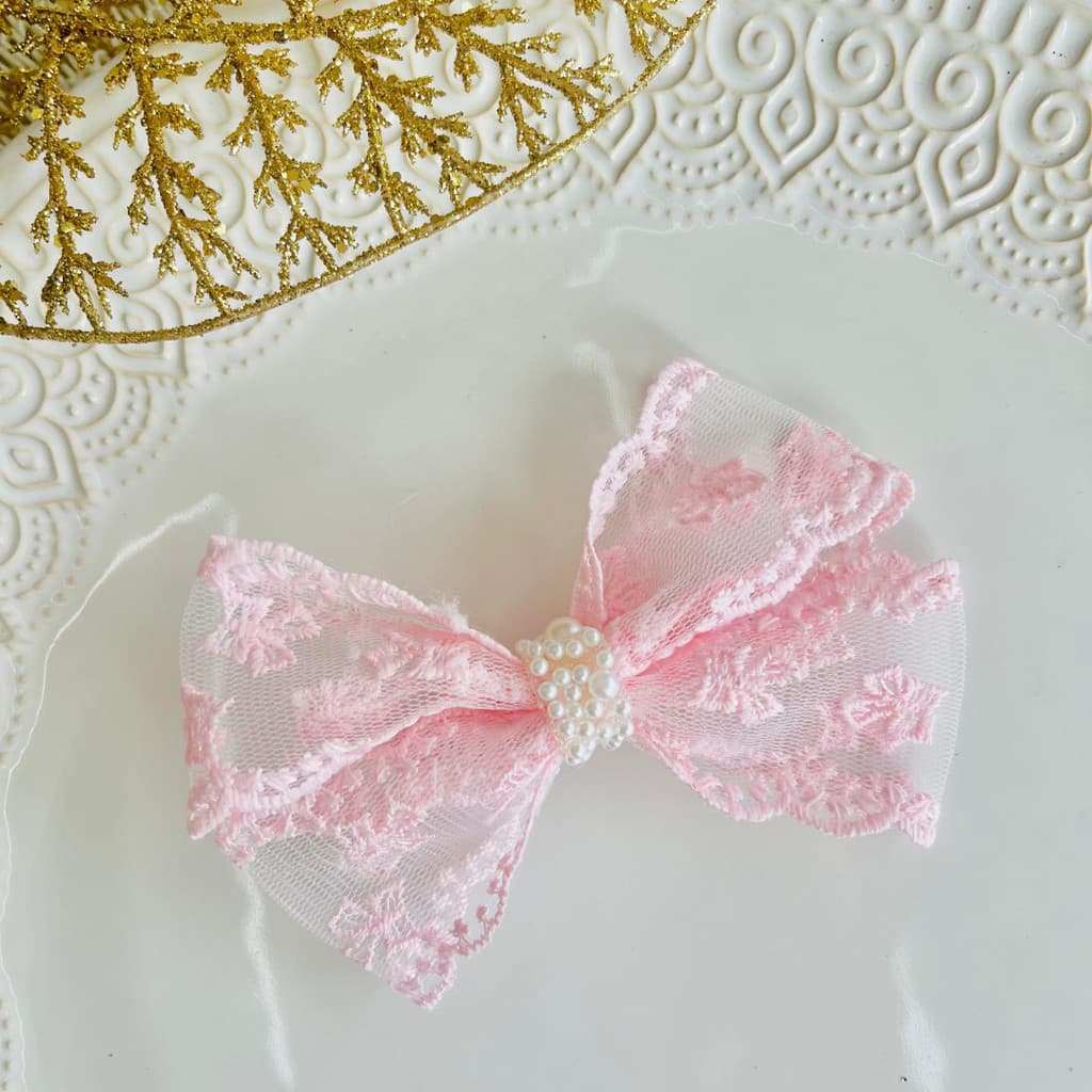 Laço infantil /laço Rosa / Laço delicado/ Laço médio  /Lacinho/Laço de renda