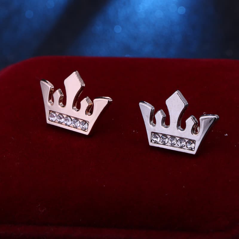1PC Temperamento Pequeno Broche De Fita De Ouro Da Coroa Mini Botão De Alfinete De Colarinho De Camisa Masculina
