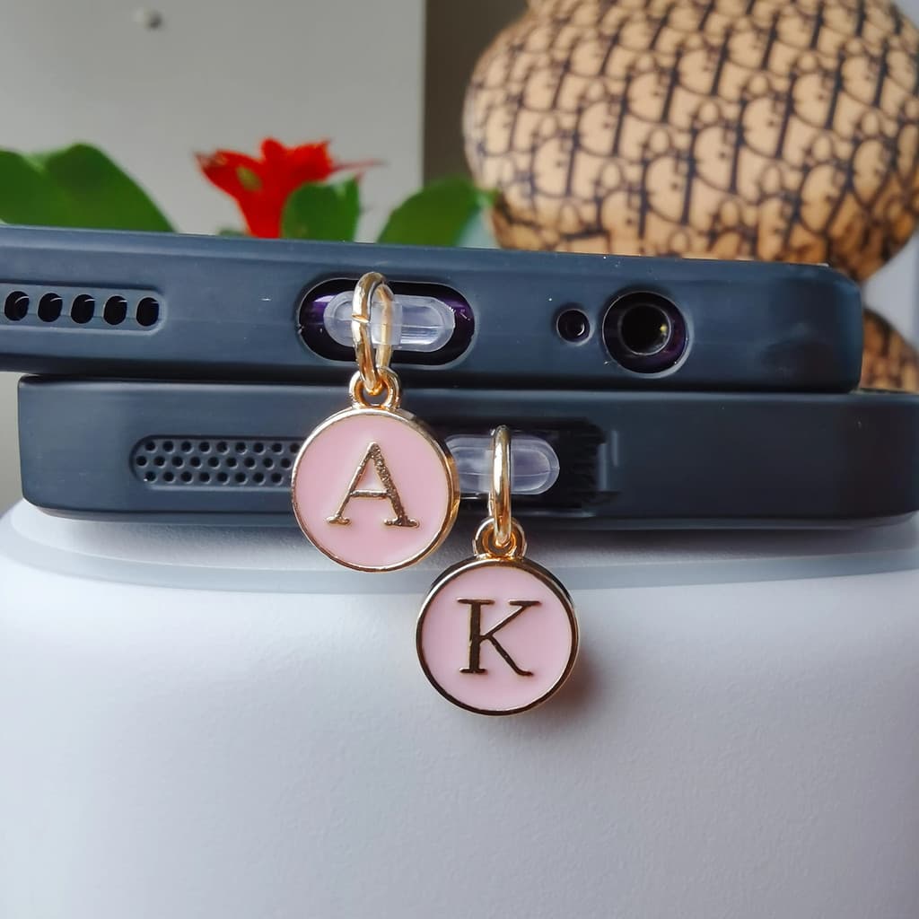 Plugue Anti-poeira para celular, faça você mesmo, rosa, letra redonda, pingente az, decorações para celular