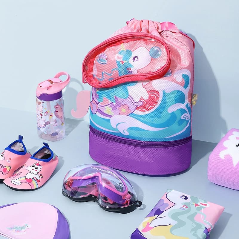 Mochila Praia Infantil Impermeável 20L Natação Piscina com Compartimento Seco e Úmido​ Black Banana