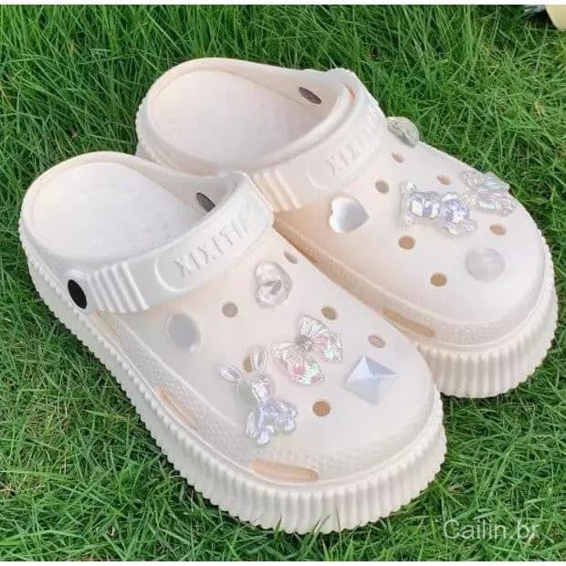Urso De Pelúcia De Cristal DIY Buraco Sapatos De Jardim Para Mulheres Chinelos Praia Férias Anti Deslizamento Verão Lega