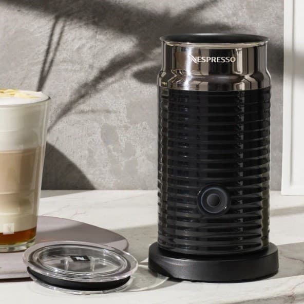 Espumador de Leite Nespresso Aeroccino 3 Quente/Frio 220V - Preto