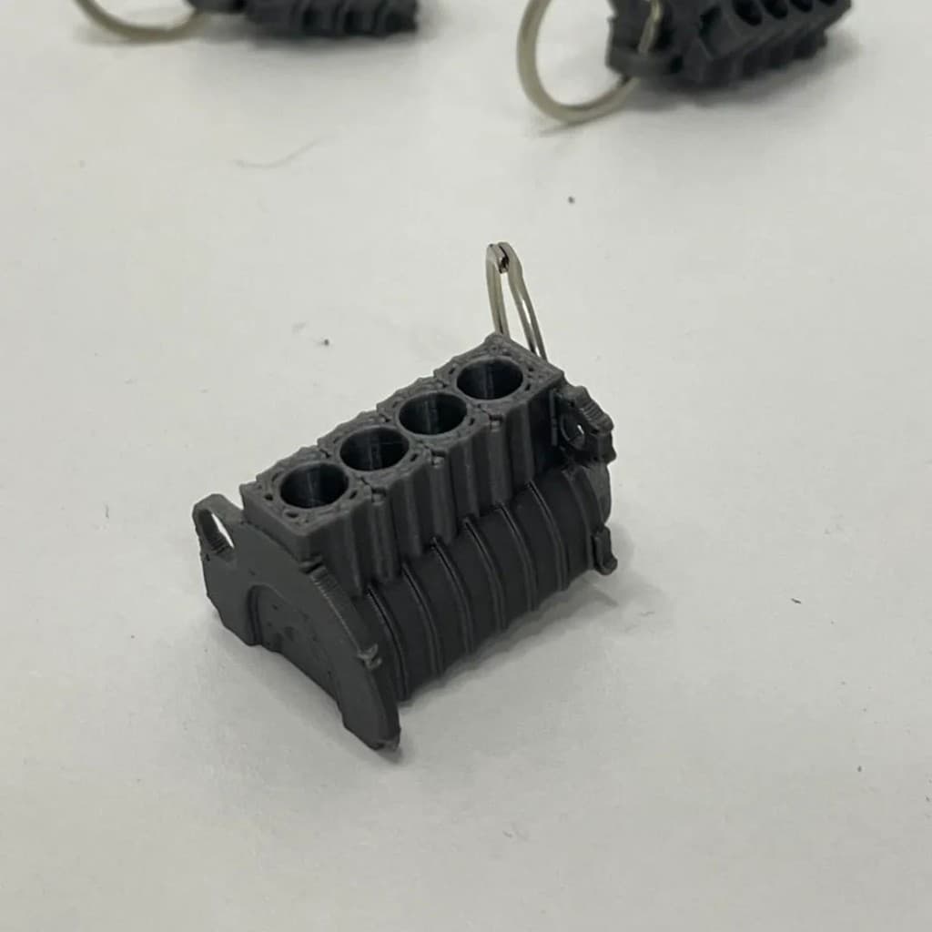 Chaveiro Bloco de Motor 4 Cilindros Engine Mecânico Com Argola Gear Head Preto ou Branco