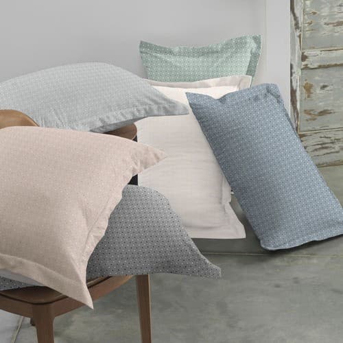 Kit 2 Fronhas 3 Abas 4cm Altenburg Toque Acetinado Aveludado 50cm x 70cm