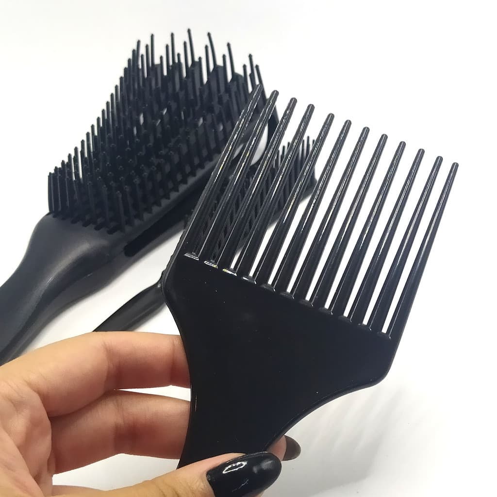 Kit Cuidados para Cabelo Cacheado & Crespos Escova Polvo + Pente 3 Fileira + Pente Garfo Cores Aleatorias