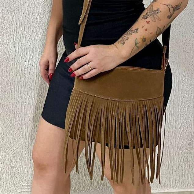 Bolsa de franja camurcinha boiadeira festa de pião barretos tendencia couro ecologico