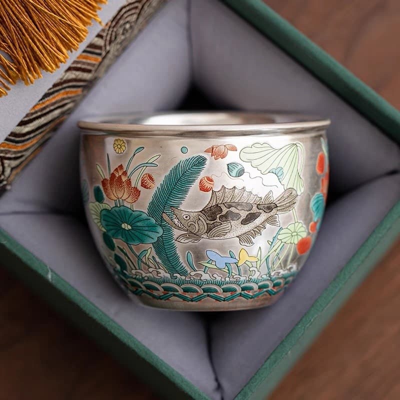 Estilo chinês puro em relevo à mão prata dourada 999 prata esterlina negócios Master cup chá degustação conjunto de chá