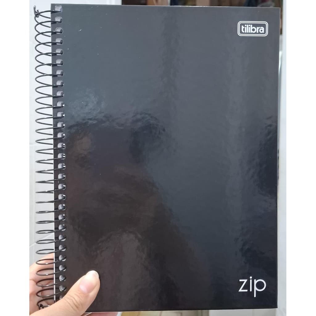 CADERNO COLEGIAL 10 MATERIAS CAPA DURA ZIP PRETO TILIBRA