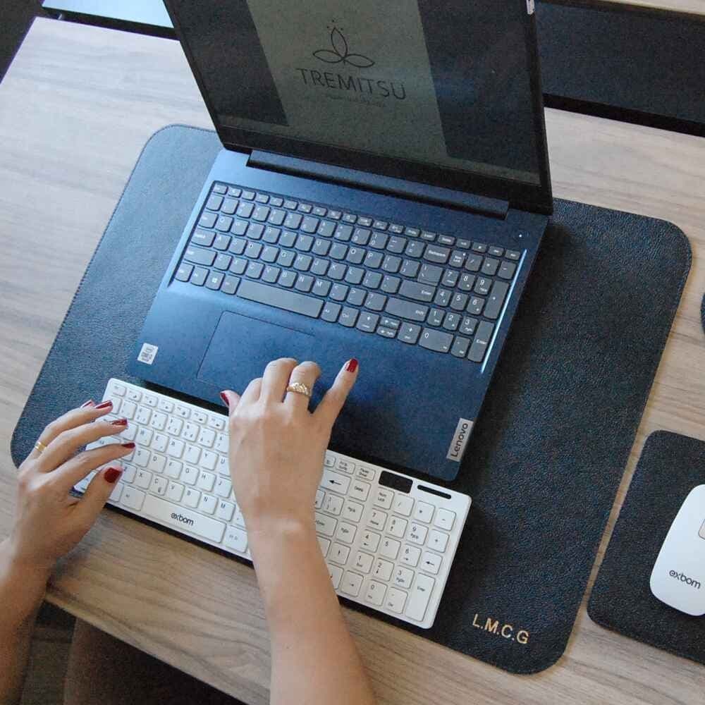 Desk Pad em Couro 60 x 40 Personalizada Com Nome ou Iniciais