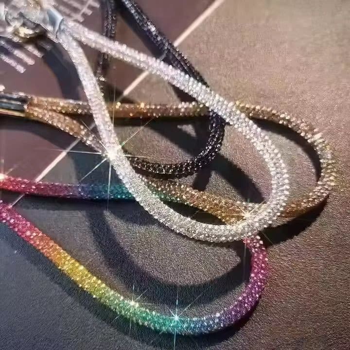 Cordão De Luxo Brilhante Glitter  Para Celular Resistente Com Adaptador Transparente 17cm