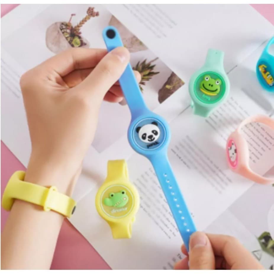 Relógio Infantil Repelente de Mosquito com Luz | Pulseira com Estampa de Desenho Animado Portátil