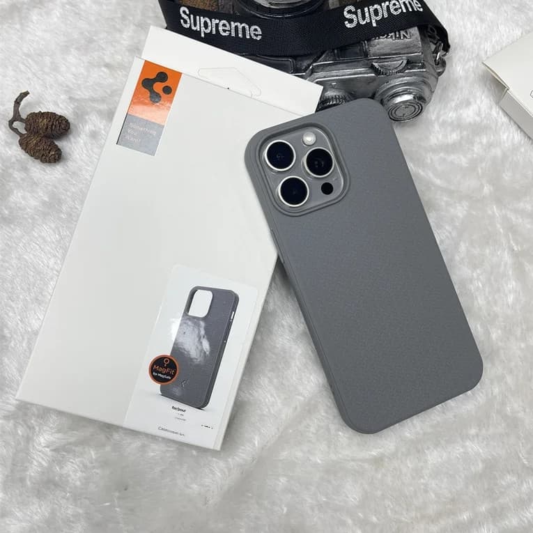 Spigen Nova Armadura  TPU Forte Caso Magnético Para iPhone 16 15 Pro Max 14 13 12 Capa Fosca